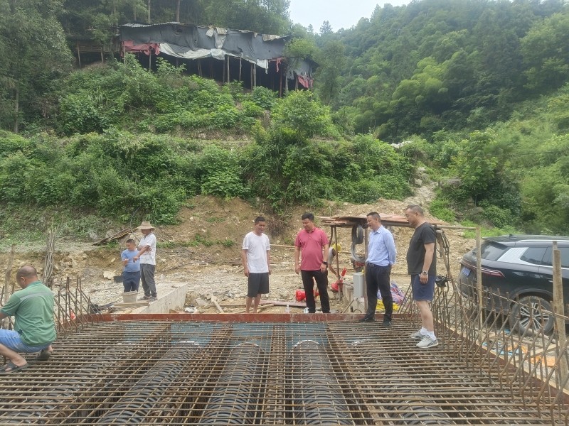 下溪乡：“代表议事”搭建起民生“连心桥”